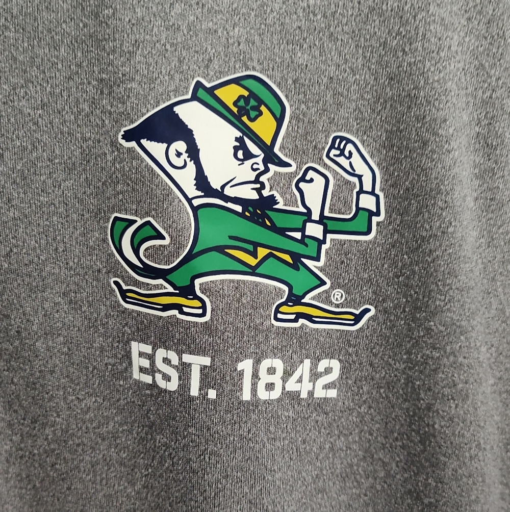 Notre Dame Fighting Irish Long Sleeve Men's T-shirt Size XL Captivating Brand - Picture 2 of 10